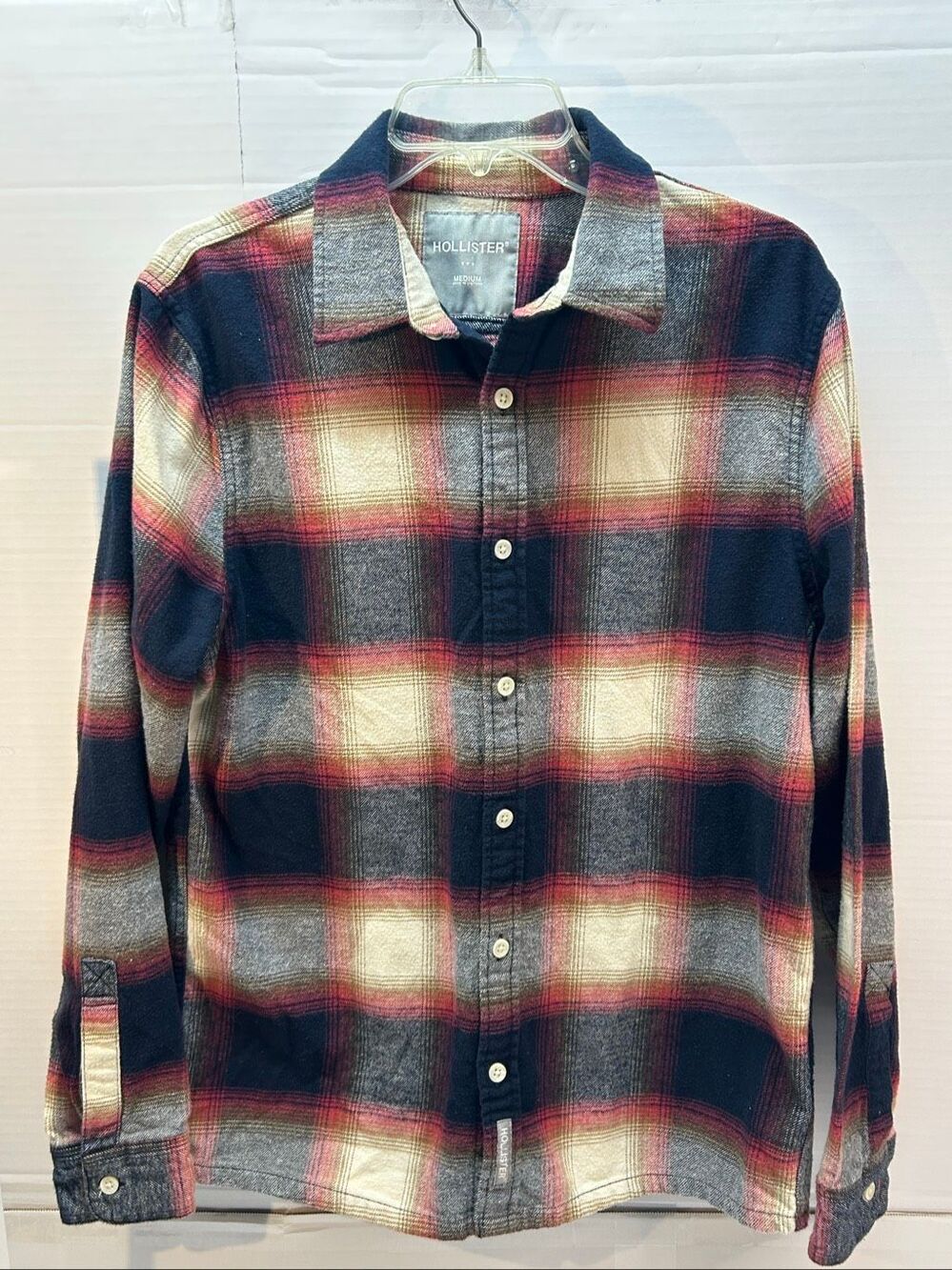 Hollister Mens Plaid Flannel Shirt Medium Long Sleeve Red Navy Blue Off-White